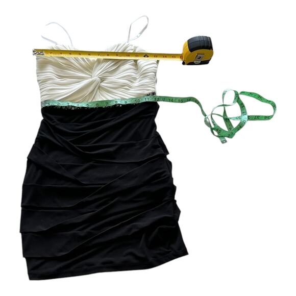 City Triangles Cute Formal Prom Dress - Picture 2 of 8